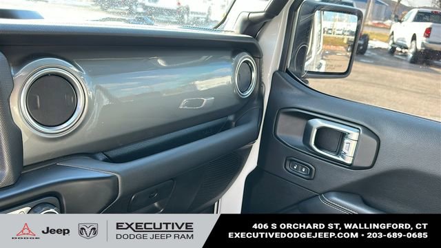 Used 2022 Jeep Wrangler Unlimited Sahara w/ Cold Weather Group image 18