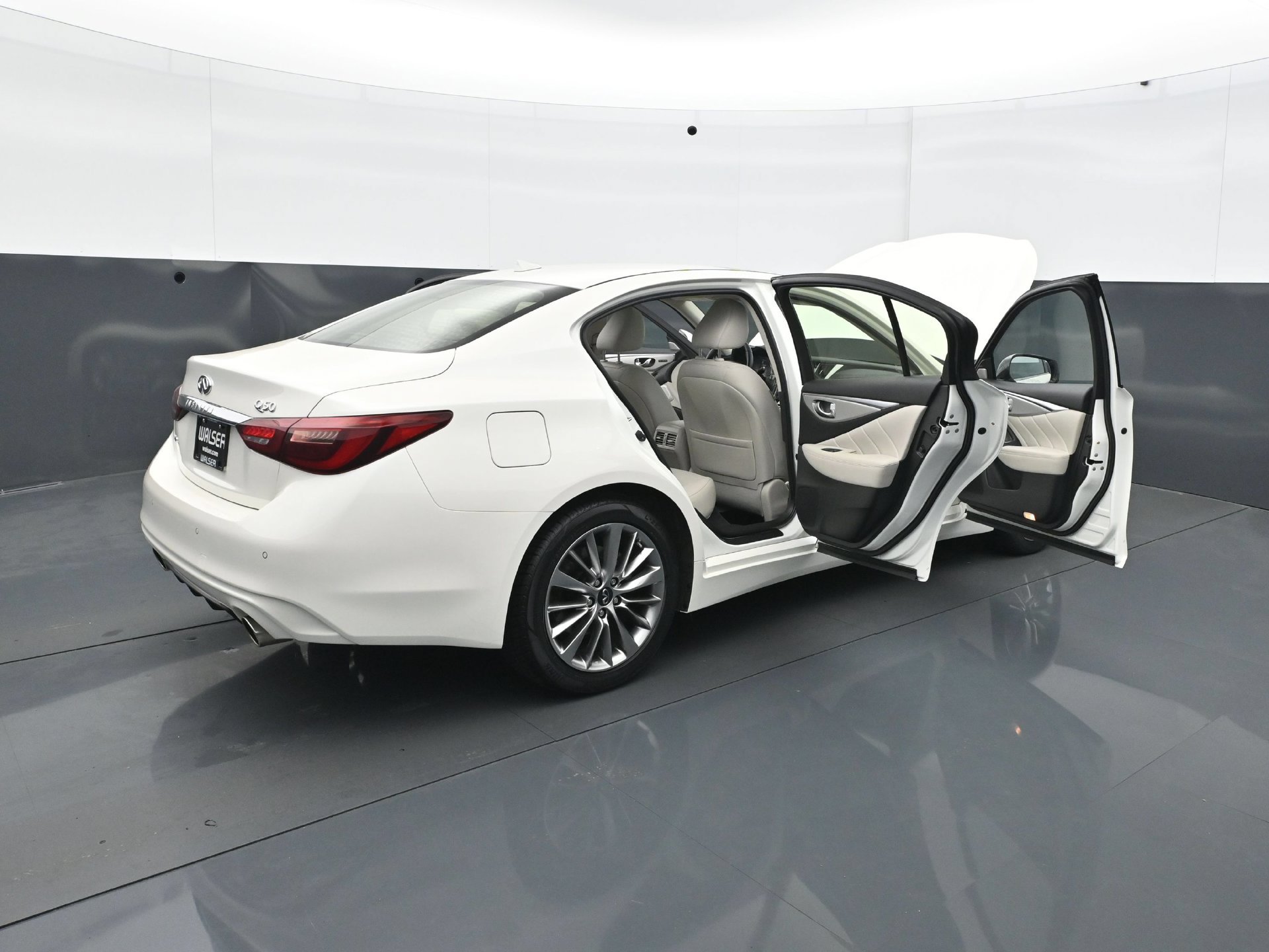 Used 2024 INFINITI Q50 Luxe AWD/4WD image 32