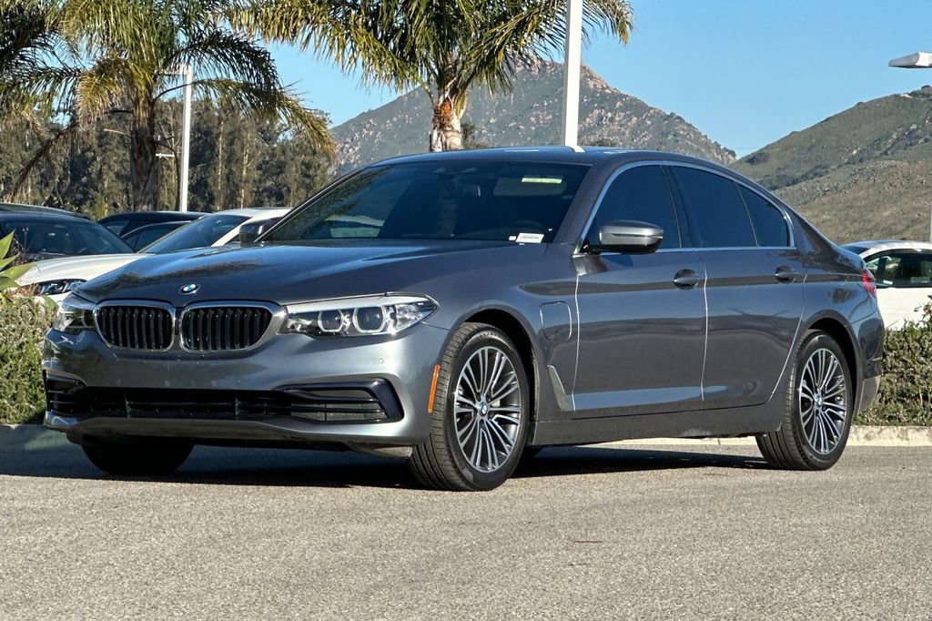 Used 2020 BMW 530e w/ Convenience Package image 7