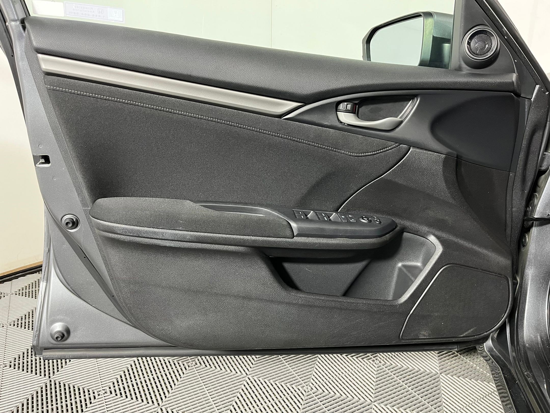 Certified 2021 Honda Civic EX image 19