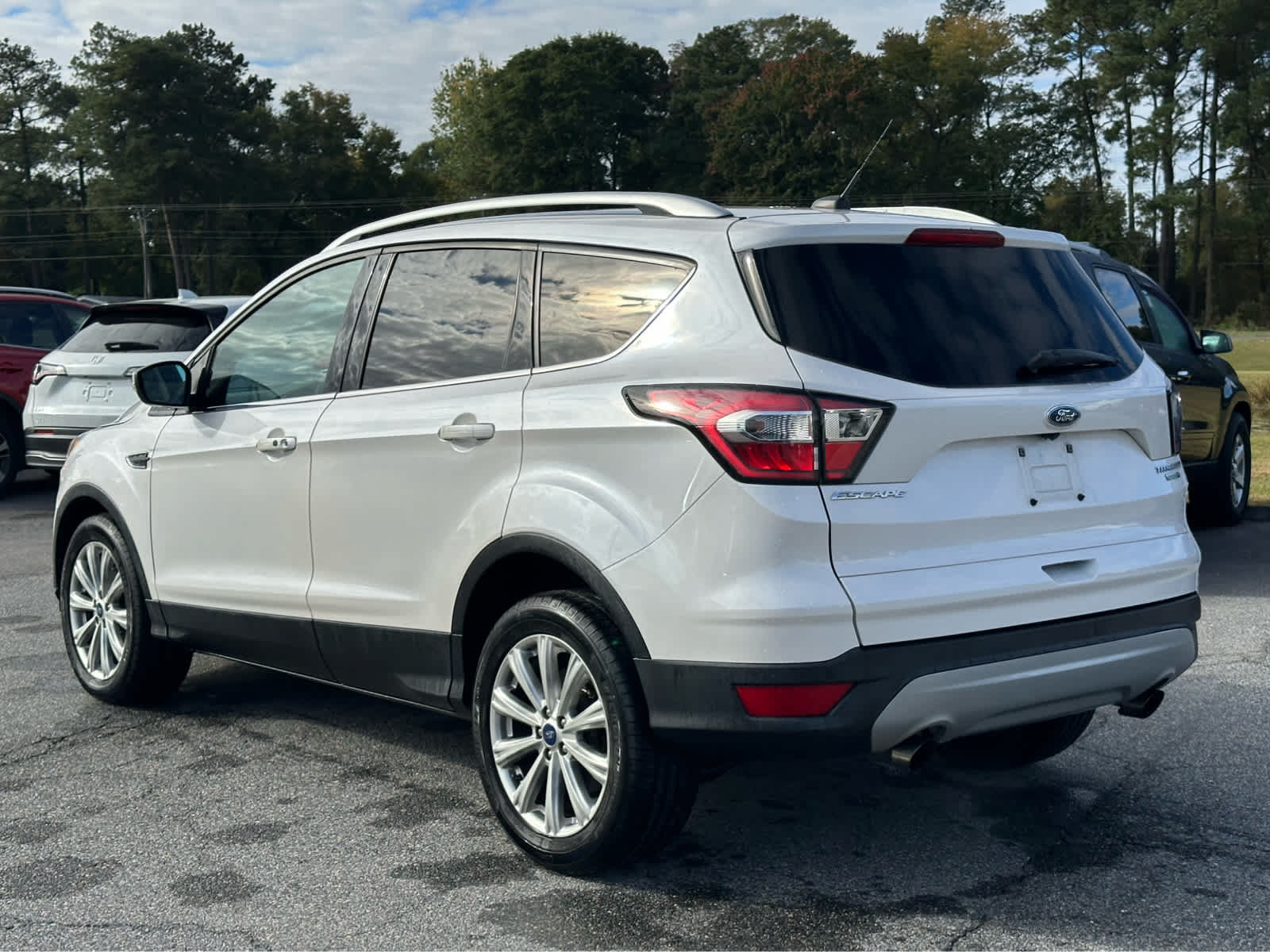 Used 2017 Ford Escape Titanium AWD/4WD image 8