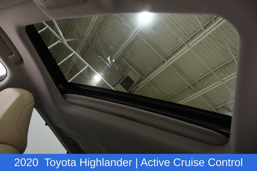 Used 2020 Toyota Highlander Limited image 25