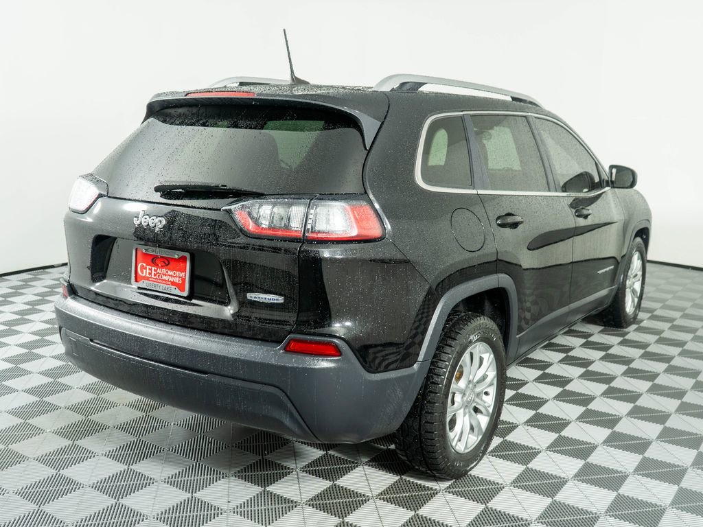 Used 2019 Jeep Cherokee Latitude w/ Popular Appearance Group image 6