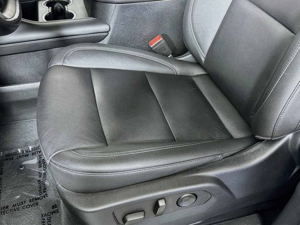 Used 2022 Chevrolet Tahoe LT w/ Luxury Package AWD/4WD image 20