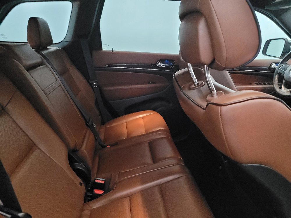 Used 2021 Jeep Grand Cherokee Overland AWD/4WD image 19