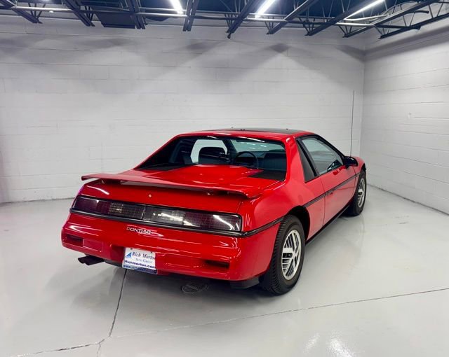 Used 1988 Pontiac Fiero image 5