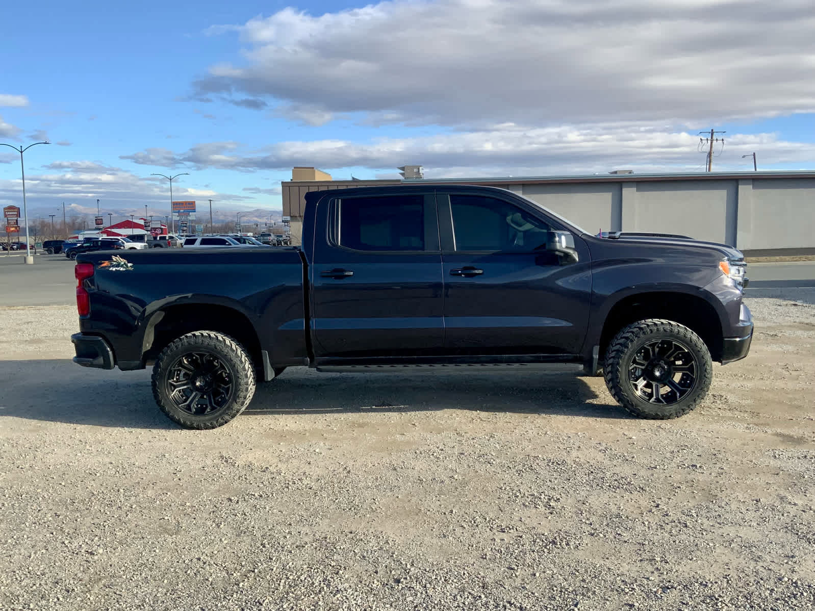 Used 2022 Chevrolet Silverado 1500 LT Trail Boss w/ LT Trail Boss Premium Package image 6