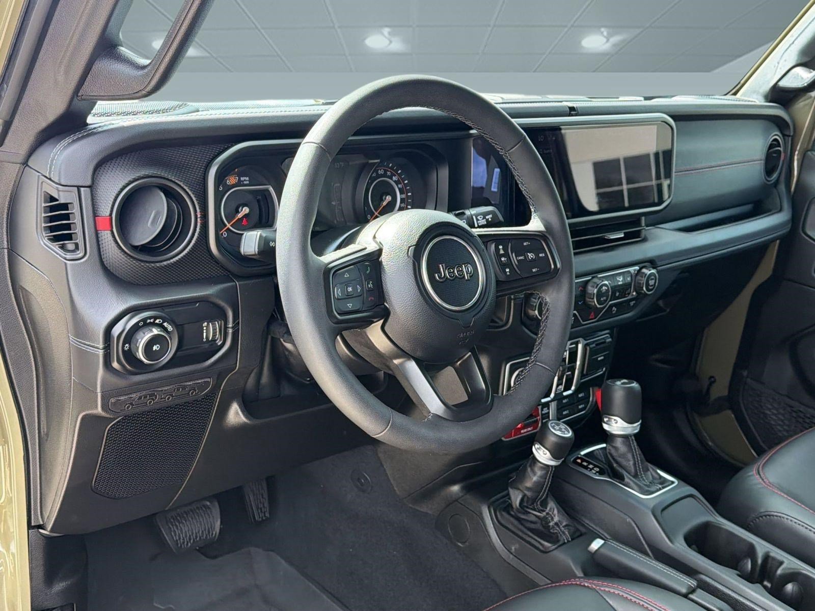 Used 2025 Jeep Wrangler Unlimited Rubicon image 4