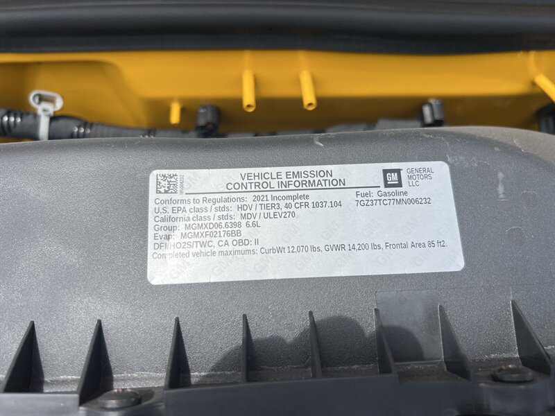 Used 2021 GMC Savana 3500 Extended w/ Power Convenience Package RWD image 24