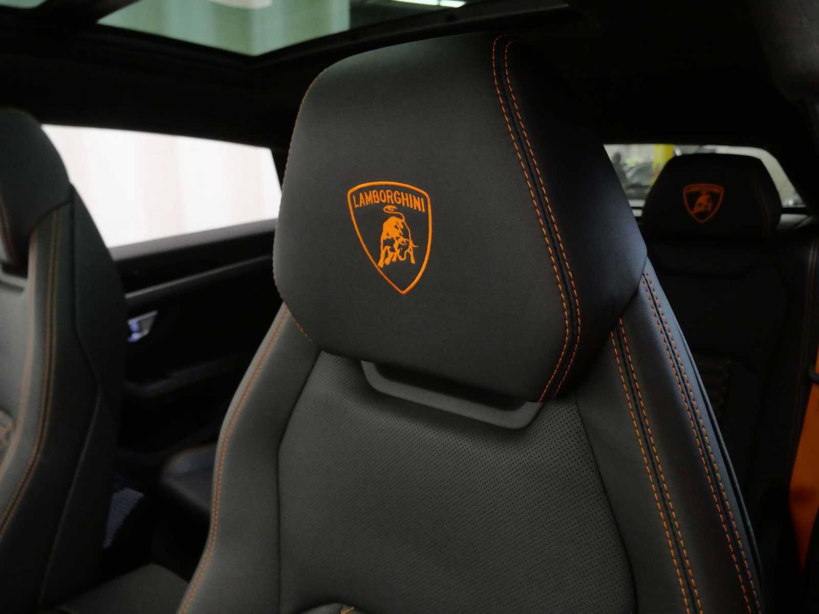 Used 2024 Lamborghini Urus S AWD/4WD image 22