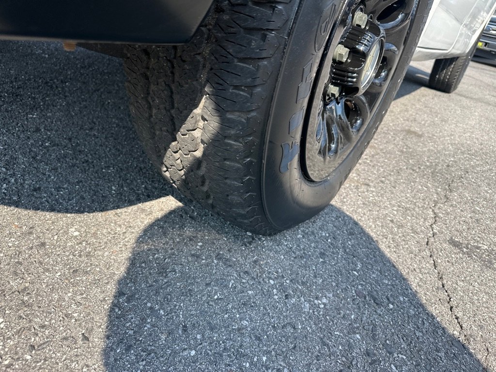 Used 2011 Chevrolet Express 1500 AWD w/ Power Package image 16