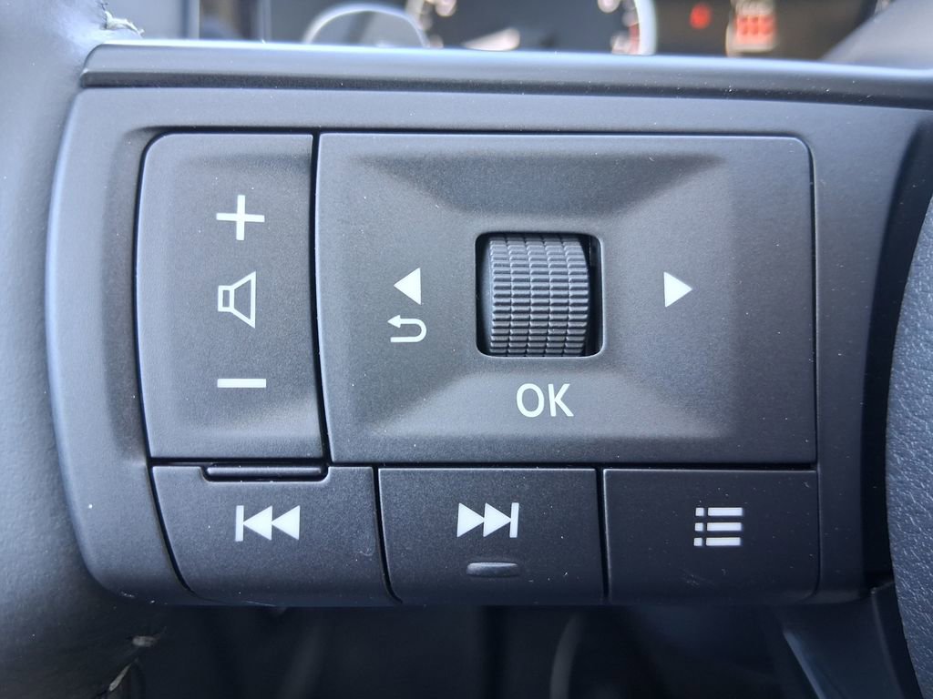 New 2026 Nissan Pathfinder SV AWD/4WD image 11