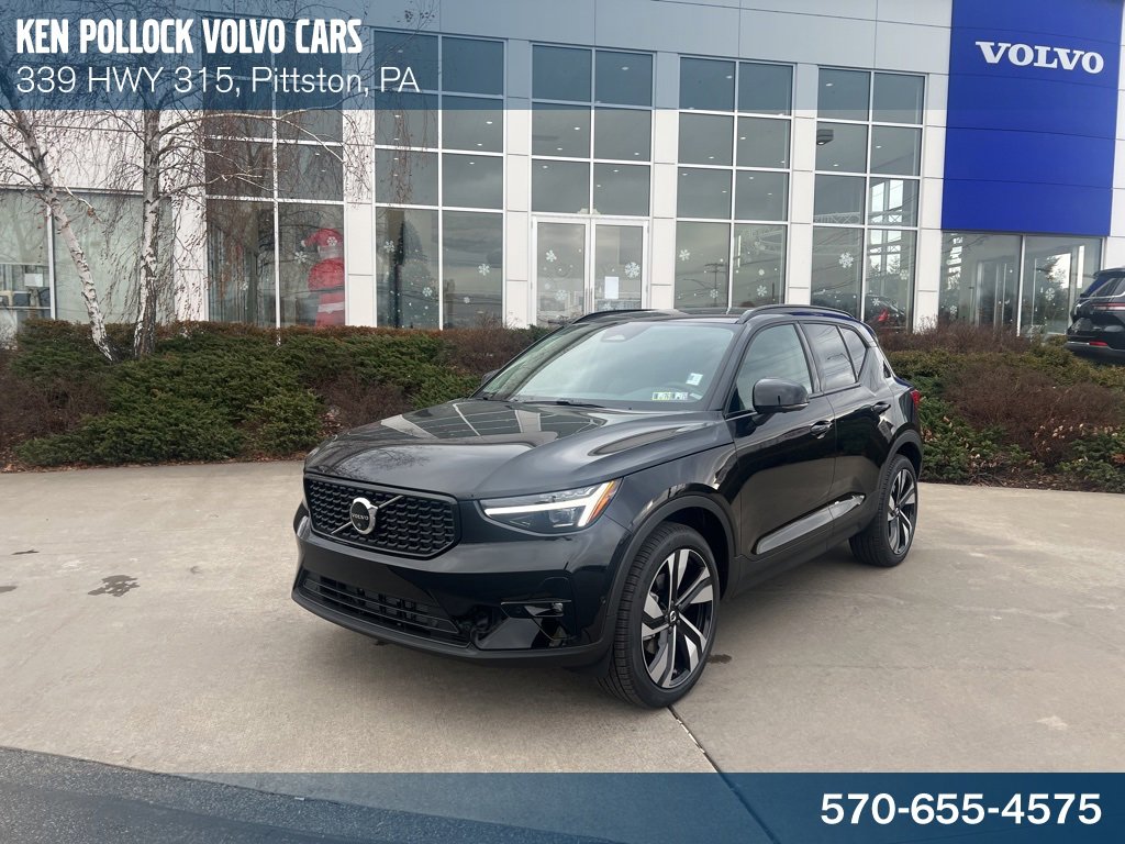New 2025 Volvo XC40 B5 Ultra w/ Protection Package Premier