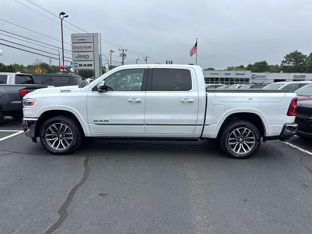Used 2025 RAM 1500 Limited w/ Trailer Tow Group AWD/4WD image 5