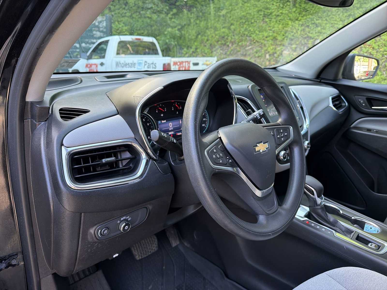 Used 2023 Chevrolet Equinox LS w/ LS Convenience Package AWD/4WD image 10