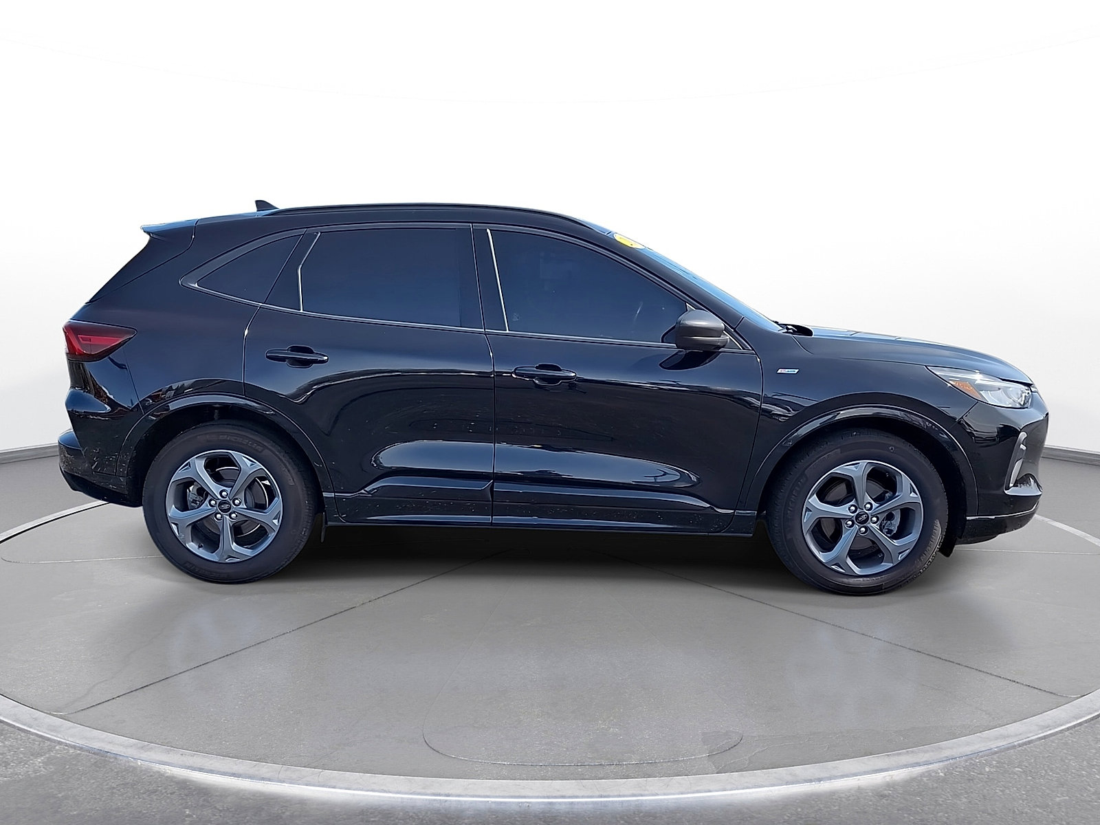 Used 2024 Ford Escape ST-Line FWD image 9