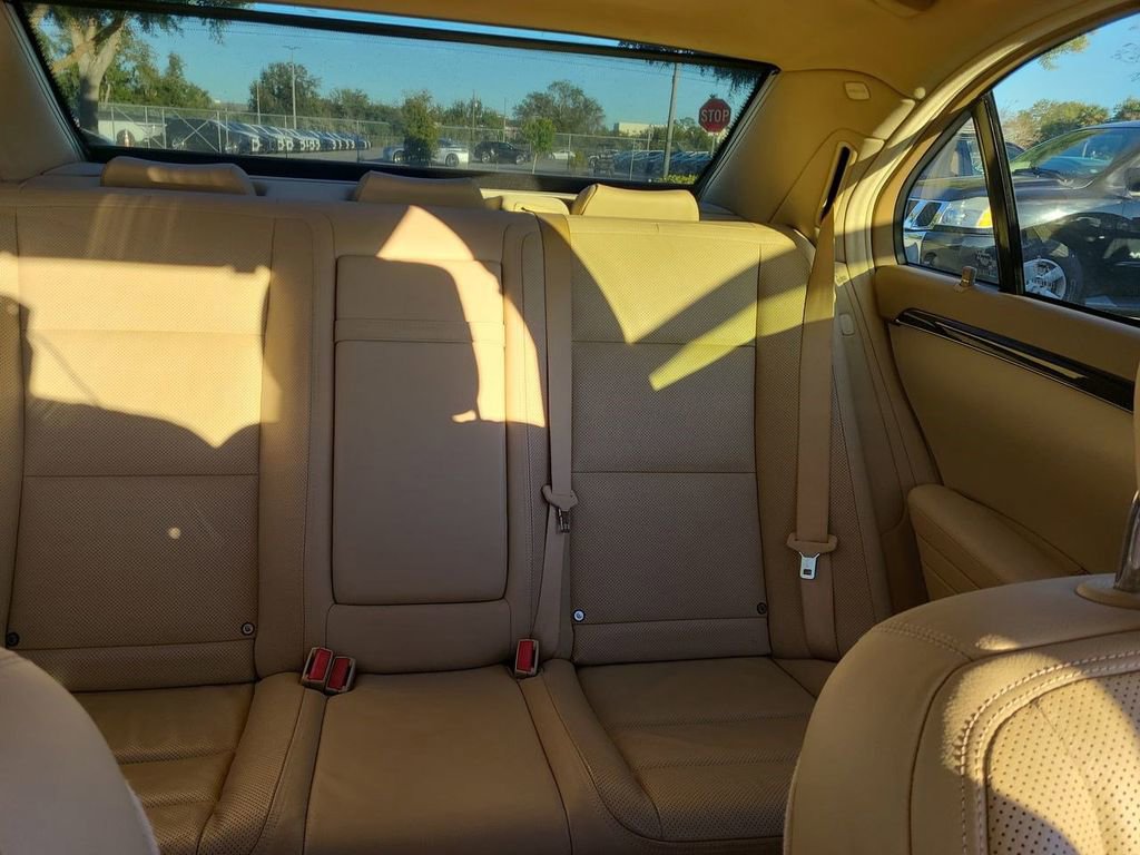Used 2010 Mercedes-Benz S 550 4MATIC image 5
