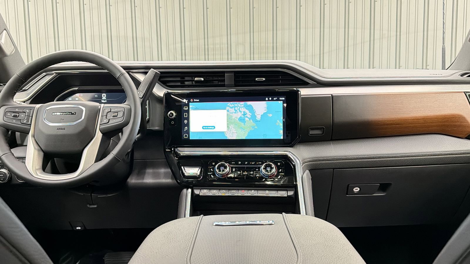 Used 2025 GMC Sierra 3500 Denali w/ Denali Reserve Package image 24