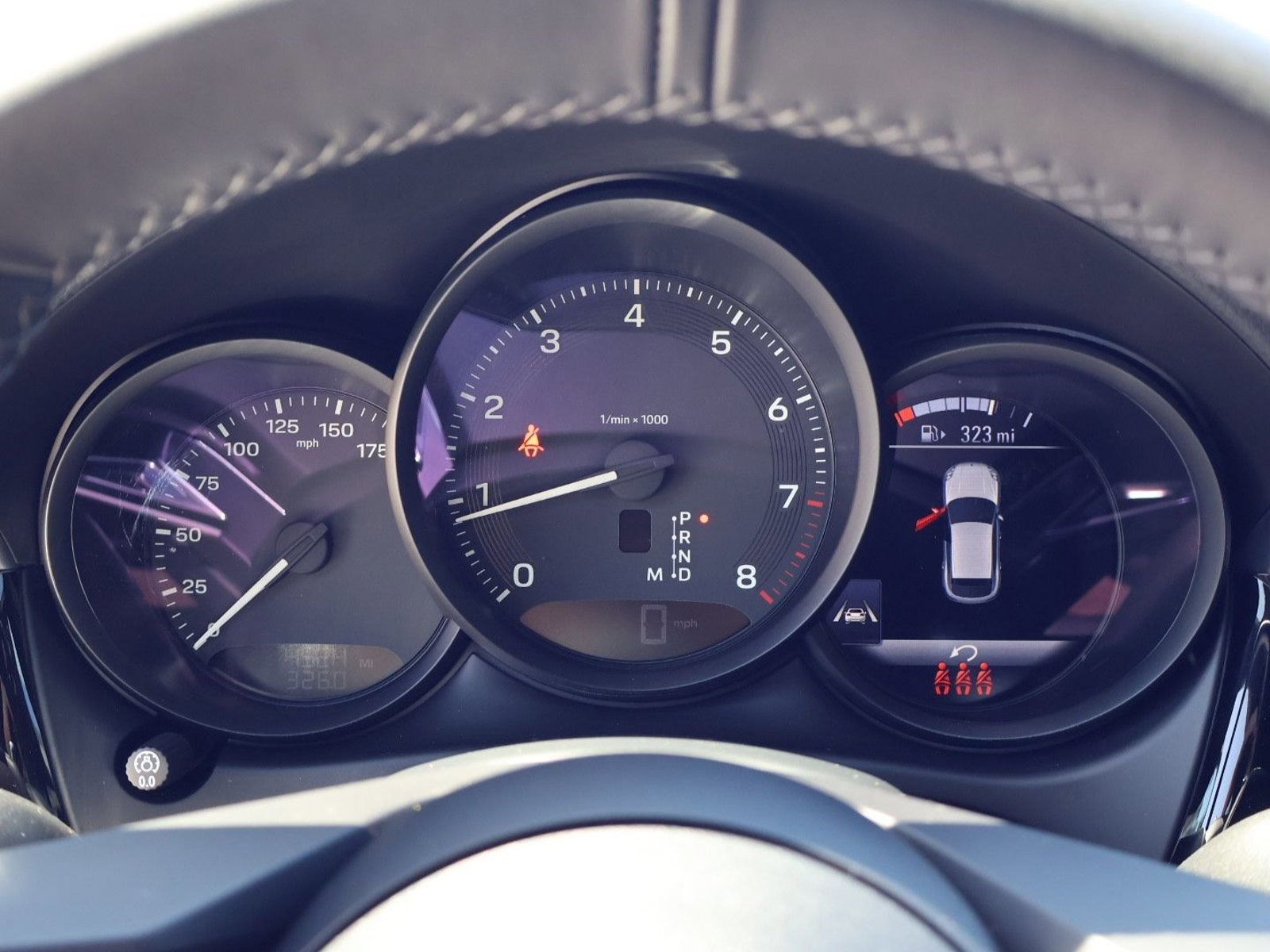 Certified 2025 Porsche Macan image 16