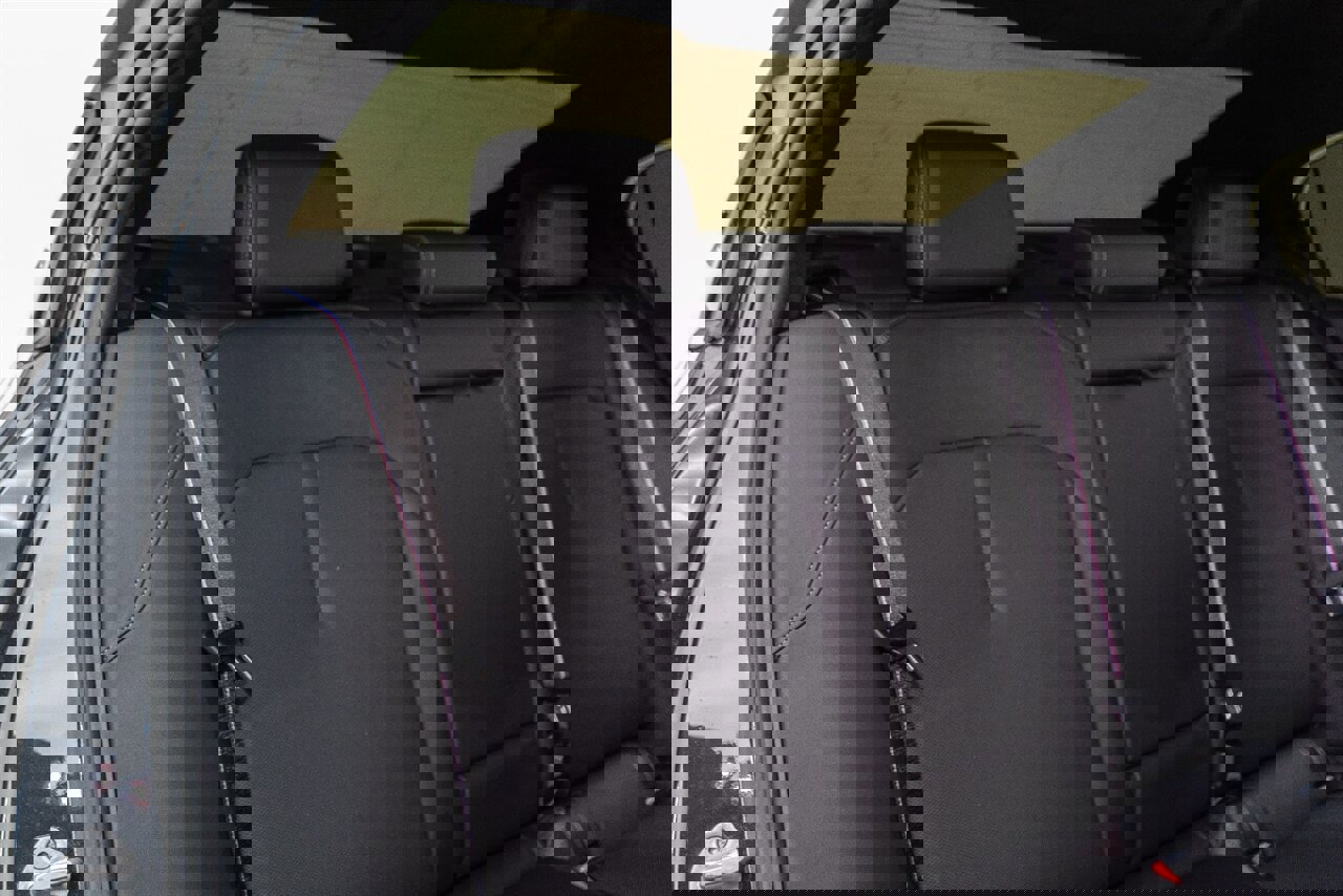 Used 2025 BMW M5 w/ Carbon Package image 40