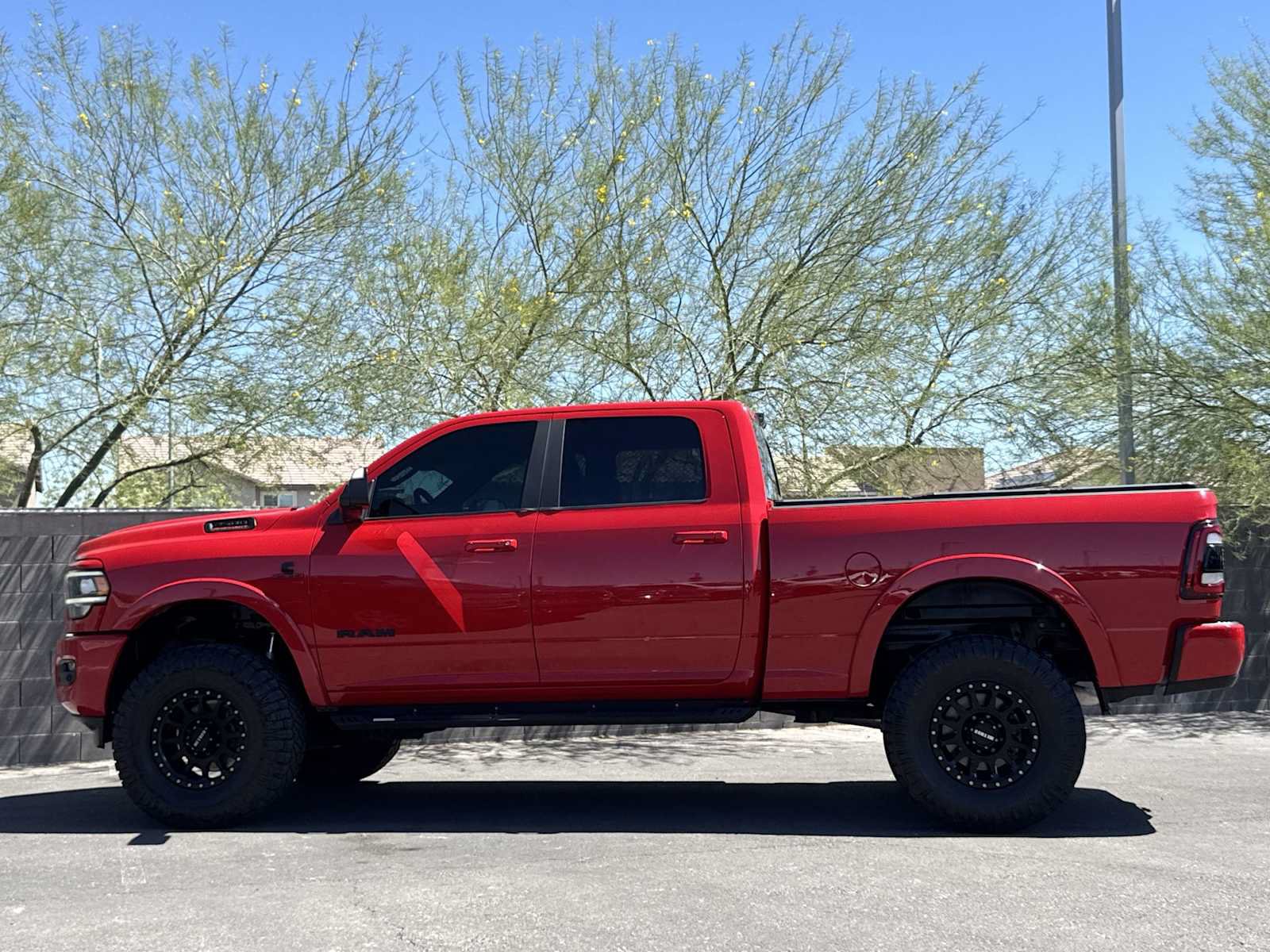 Used 2021 RAM 2500 Laramie AWD/4WD image 5