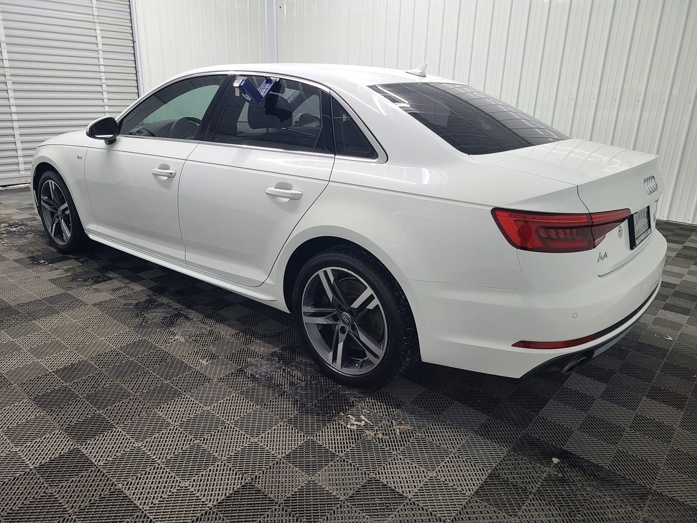 Used 2017 Audi A4 2.0T Premium Plus w/ Premium Plus Package image 8