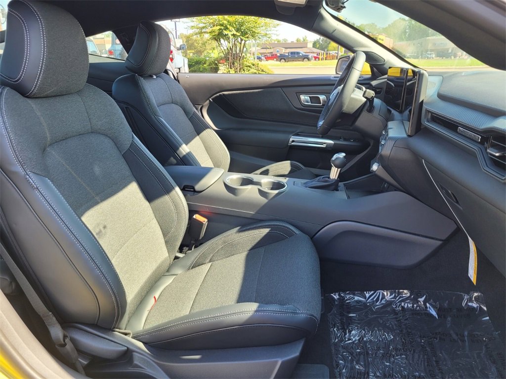 New 2025 Ford Mustang Coupe image 10