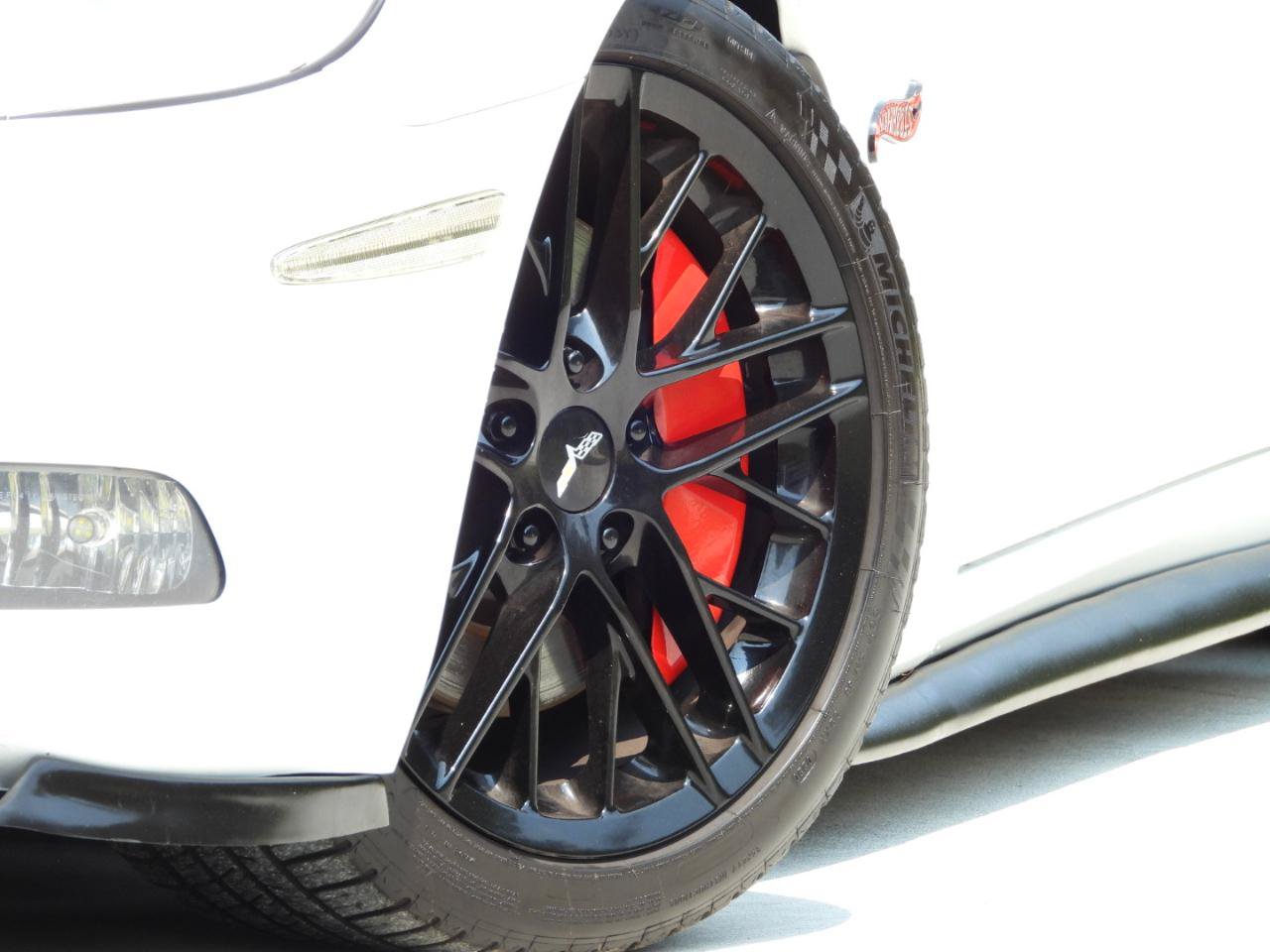 Used 2009 Chevrolet Corvette Convertible w/ Preferred Equipment Group RWD image 6