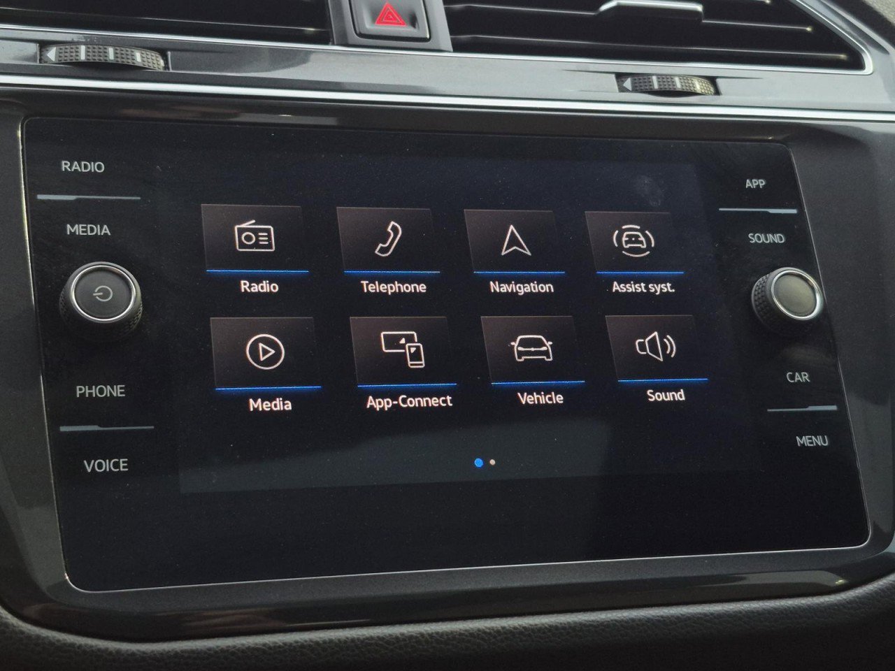 Used 2022 Volkswagen Tiguan SE R-Line image 24