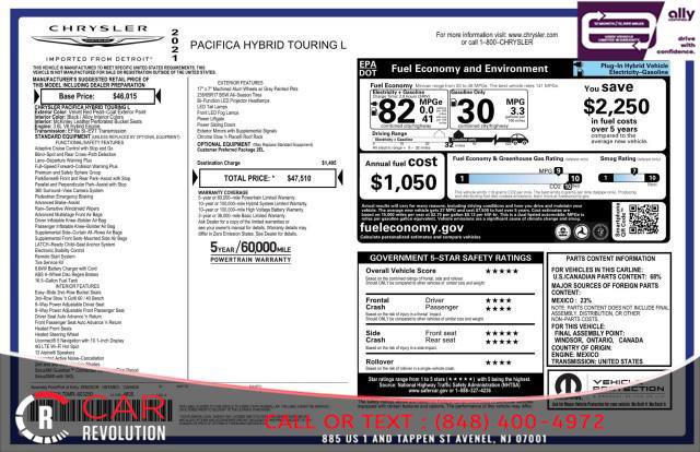 Used 2021 Chrysler Pacifica Touring-L FWD image 11