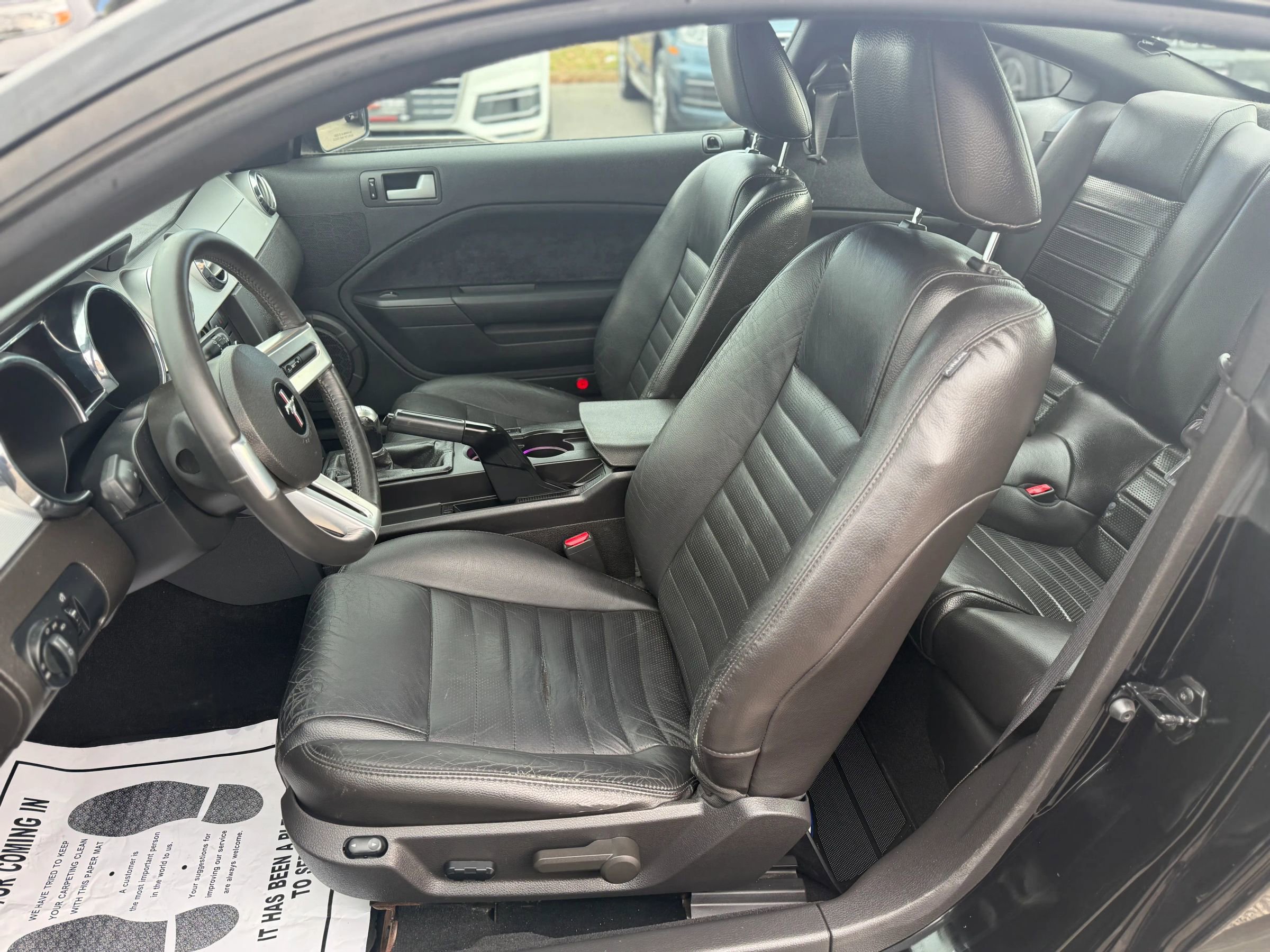 Used 2009 Ford Mustang GT Premium image 14