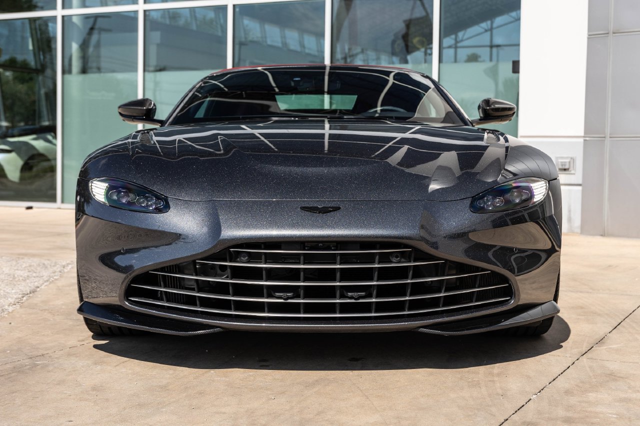 Used 2023 Aston Martin V8 Vantage Roadster RWD image 12