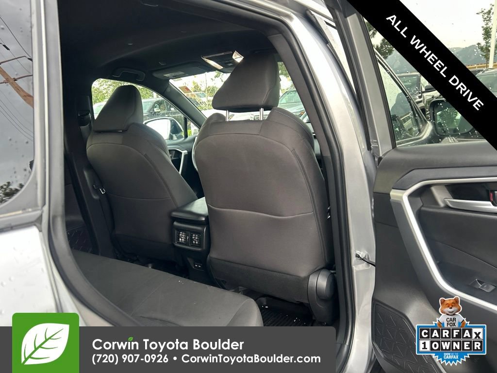 Used 2023 Toyota RAV4 SE AWD/4WD image 15