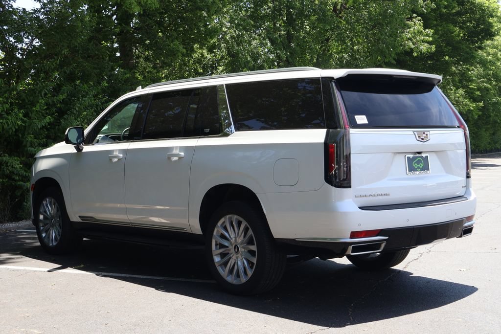 Certified 2022 Cadillac Escalade ESV Luxury w/ LPO, Illumination Package AWD/4WD image 6
