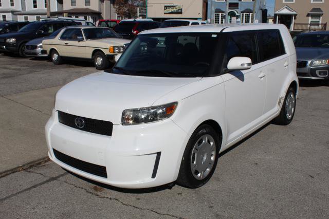 Used 2009 Scion xB Wagon image 1