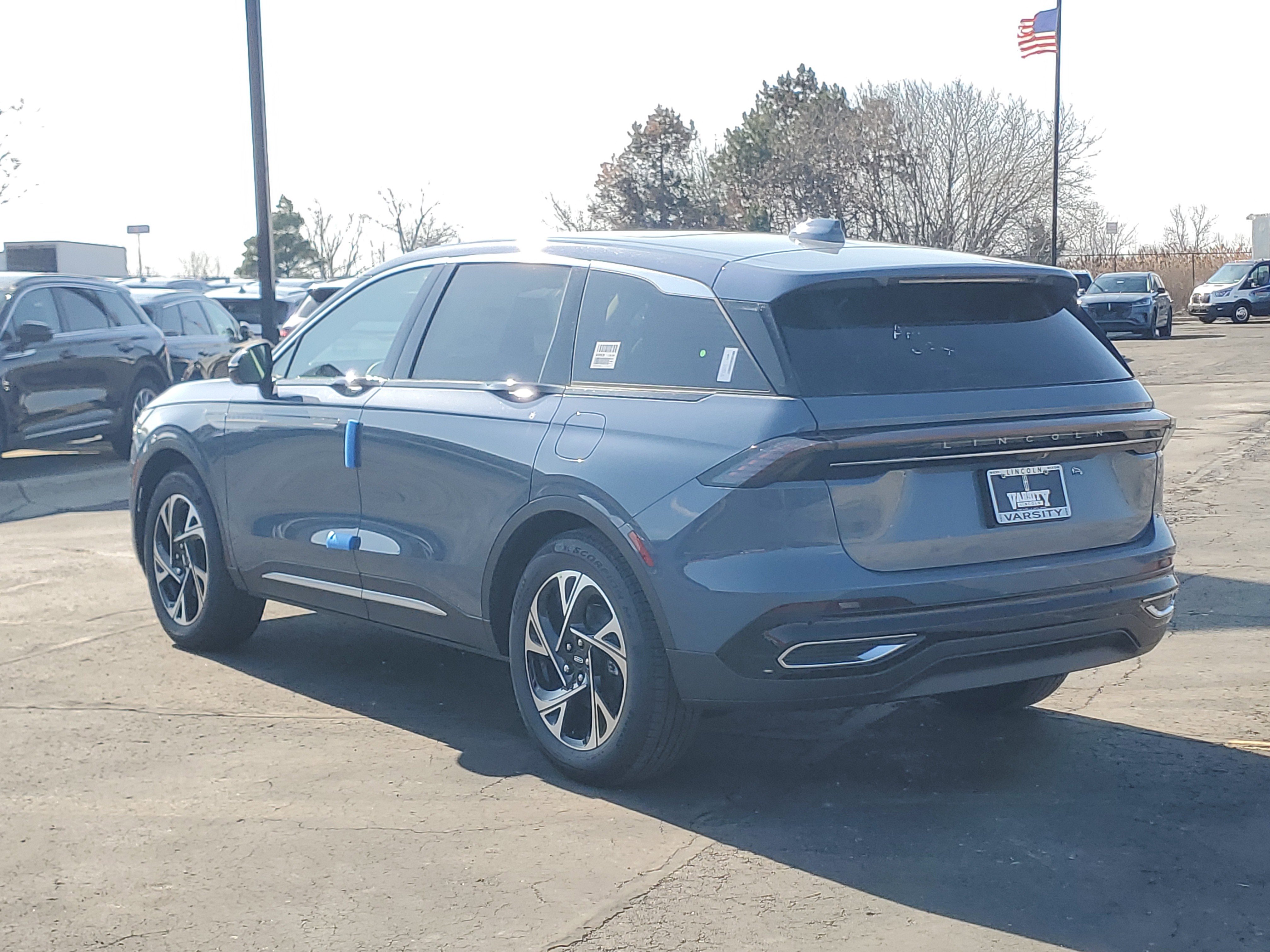 New 2026 Lincoln Nautilus Premier w/ Equipment Group 102A image 3