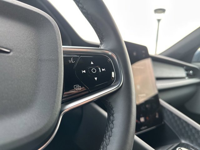 Used 2022 Polestar Polestar 2 w/ Performance Package image 23