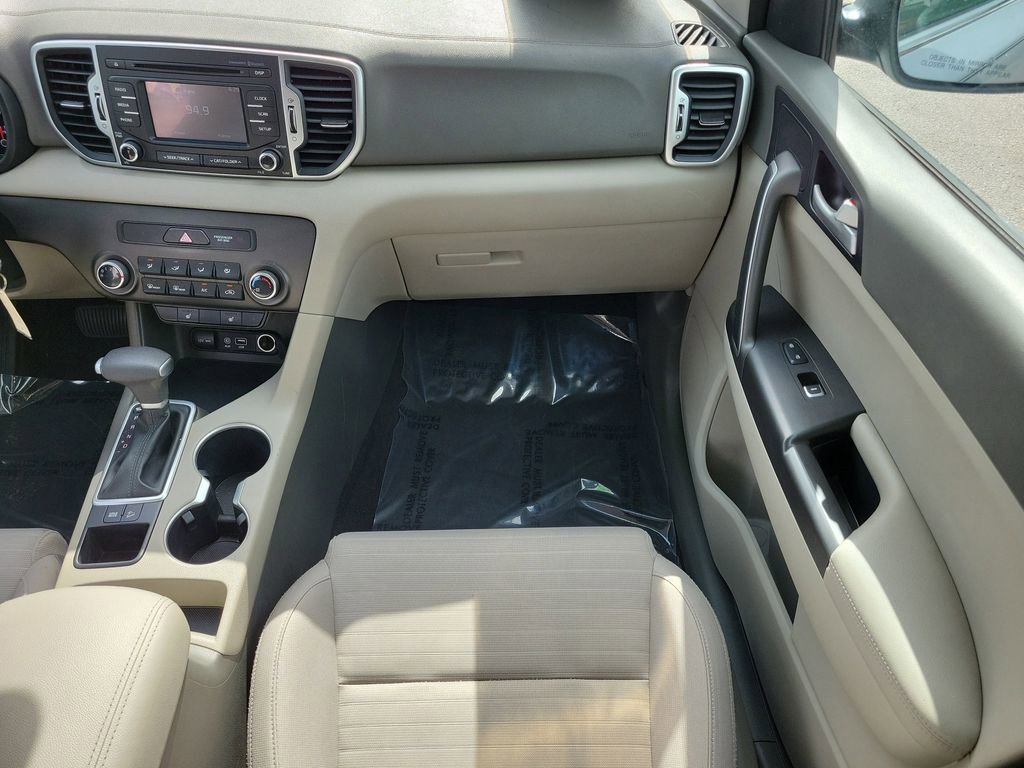 Used 2017 Kia Sportage LX w/ LX Popular Package image 14