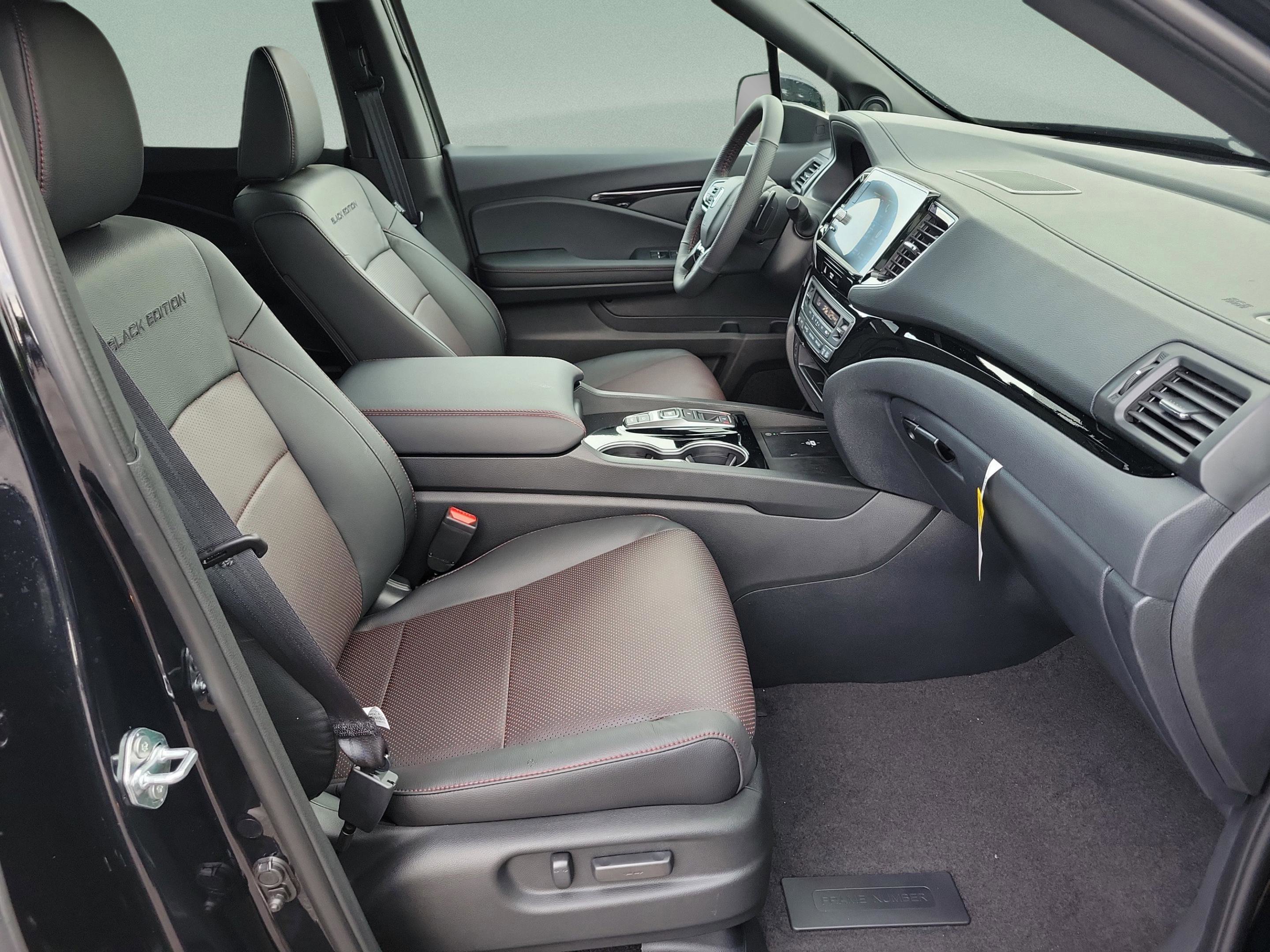 New 2026 Honda Ridgeline Black Edition image 16