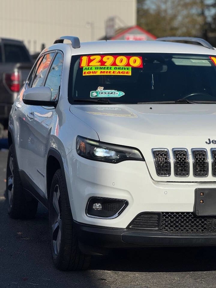 Used 2019 Jeep Cherokee Limited w/ Luxury Group image 8