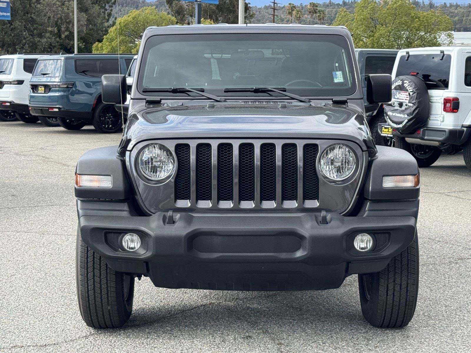 Used 2022 Jeep Wrangler Sport AWD/4WD image 2