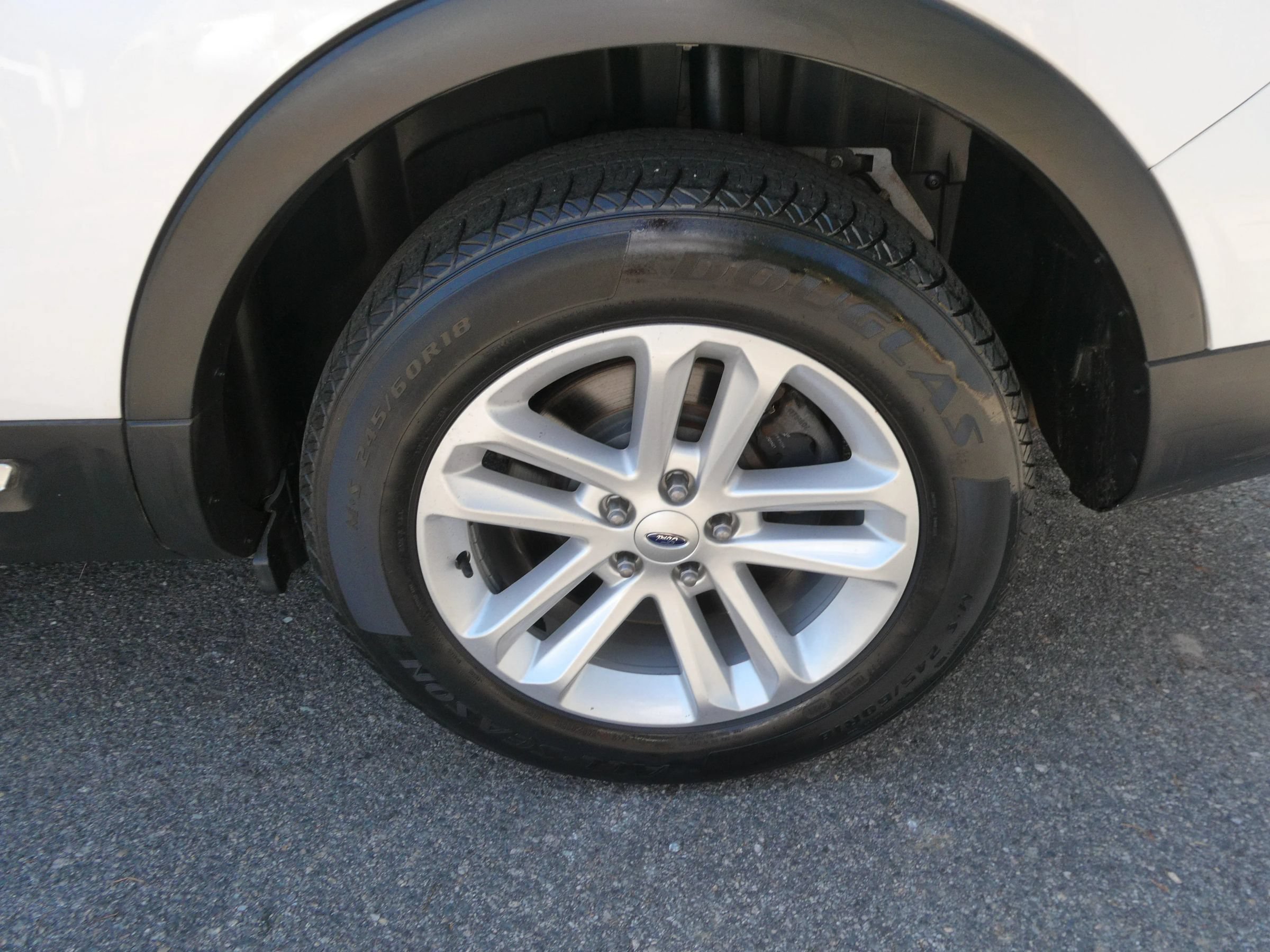 Used 2017 Ford Explorer XLT FWD image 33