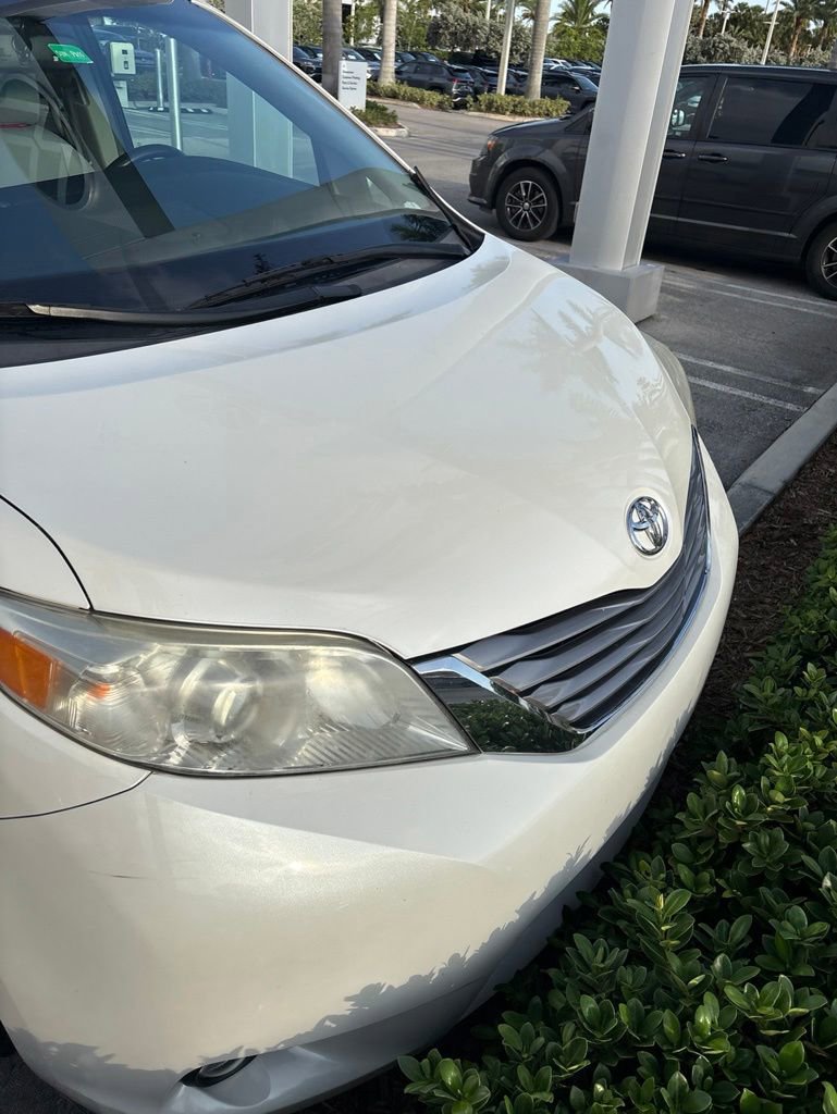 Used 2017 Toyota Sienna XLE w/ XLE Navigation Package