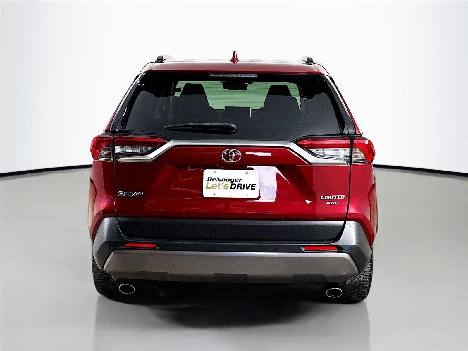 Used 2021 Toyota RAV4 Limited image 8