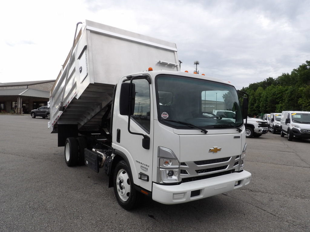 Used 2024 Chevrolet Low Cab Forward 5500HD RWD image 11