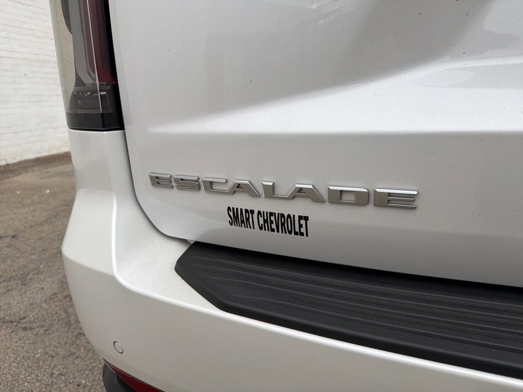 Used 2022 Cadillac Escalade Premium Luxury Platinum w/ Heavy-Duty Trailer Package image 19