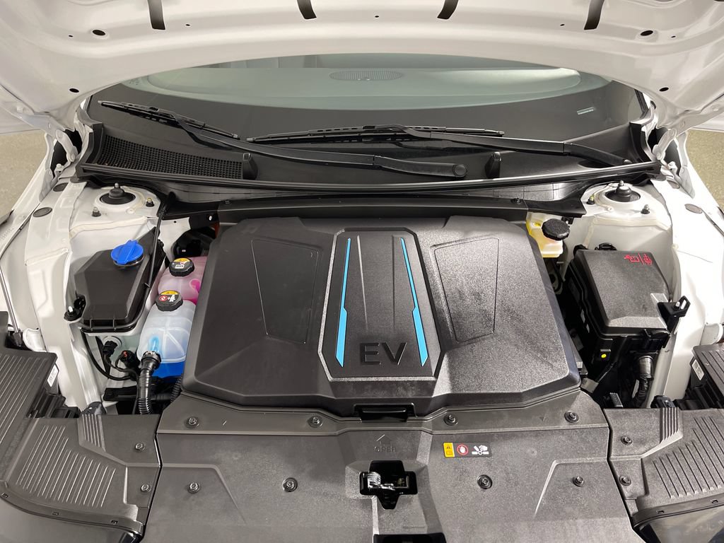Certified 2024 Hyundai Ioniq 5 SEL RWD image 9