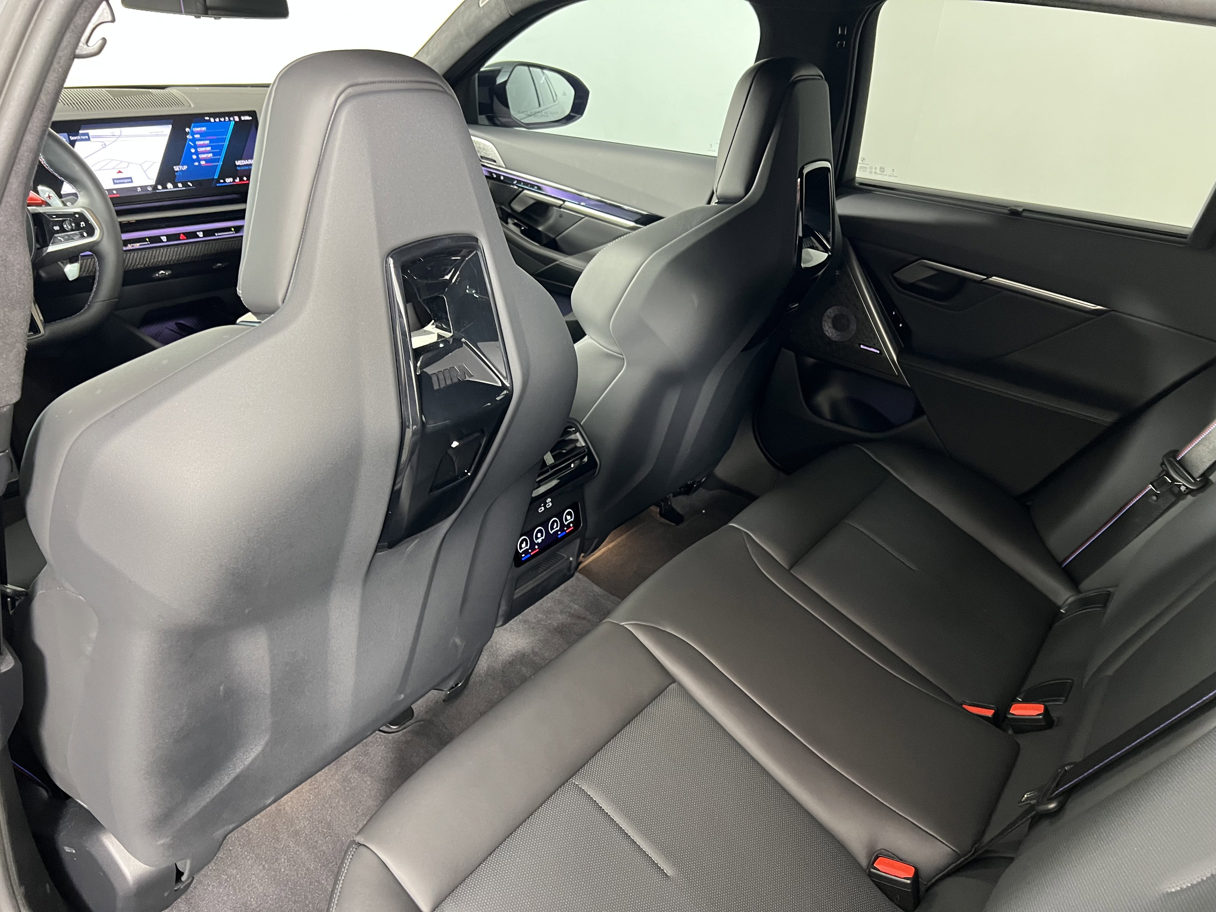 Used 2026 BMW M5 Touring image 21