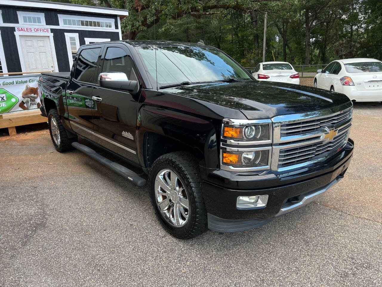 Used 2014 Chevrolet Silverado 1500 High Country w/ High Country Premium Package image 3