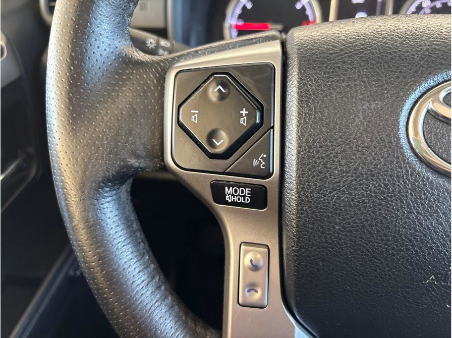 Used 2021 Toyota 4Runner Limited image 17